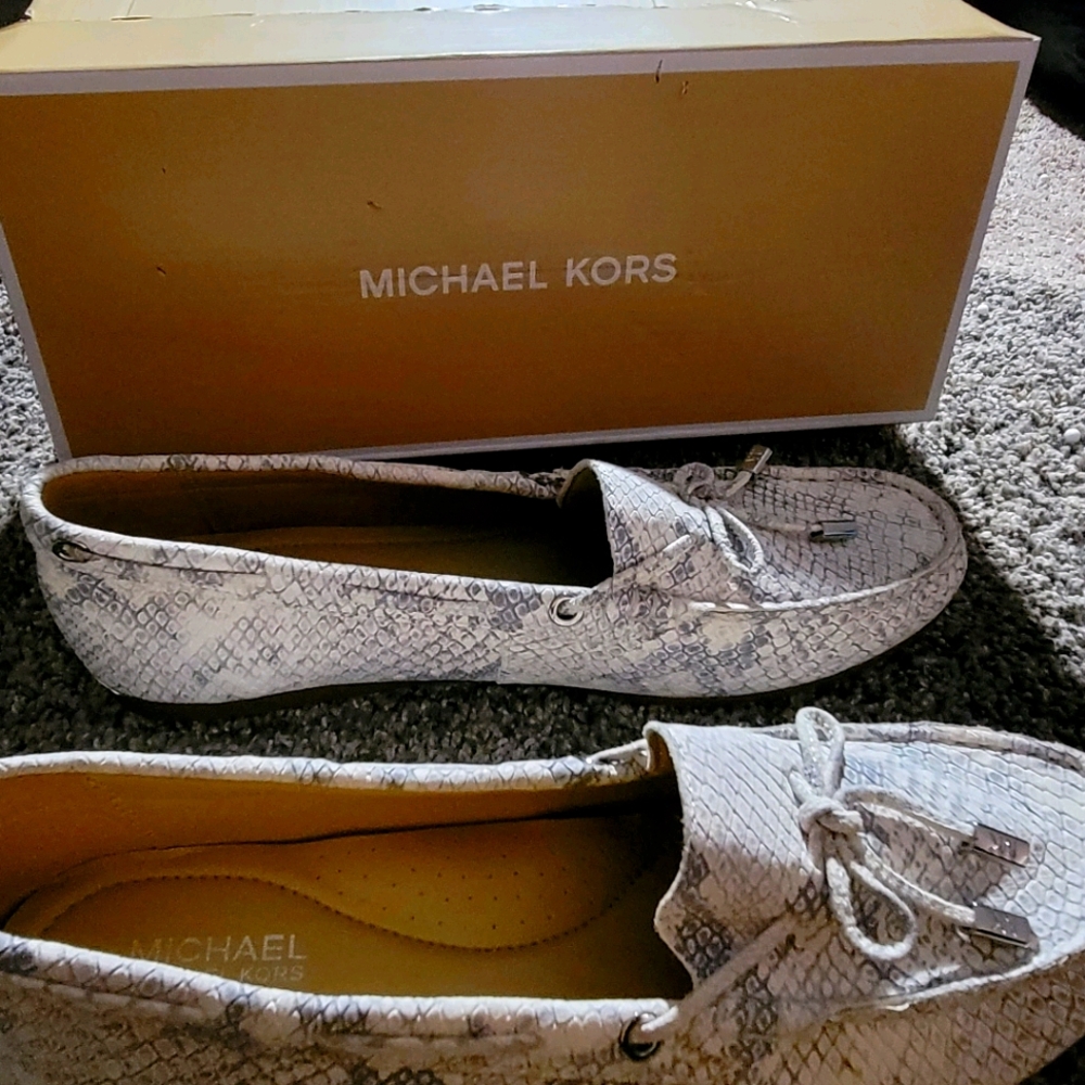 Mk Loafers